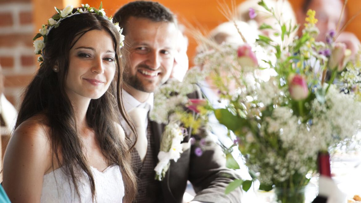 Jak zorganizować niezapomniane wesele w Tirest Hotel: poradnik dla par młodych