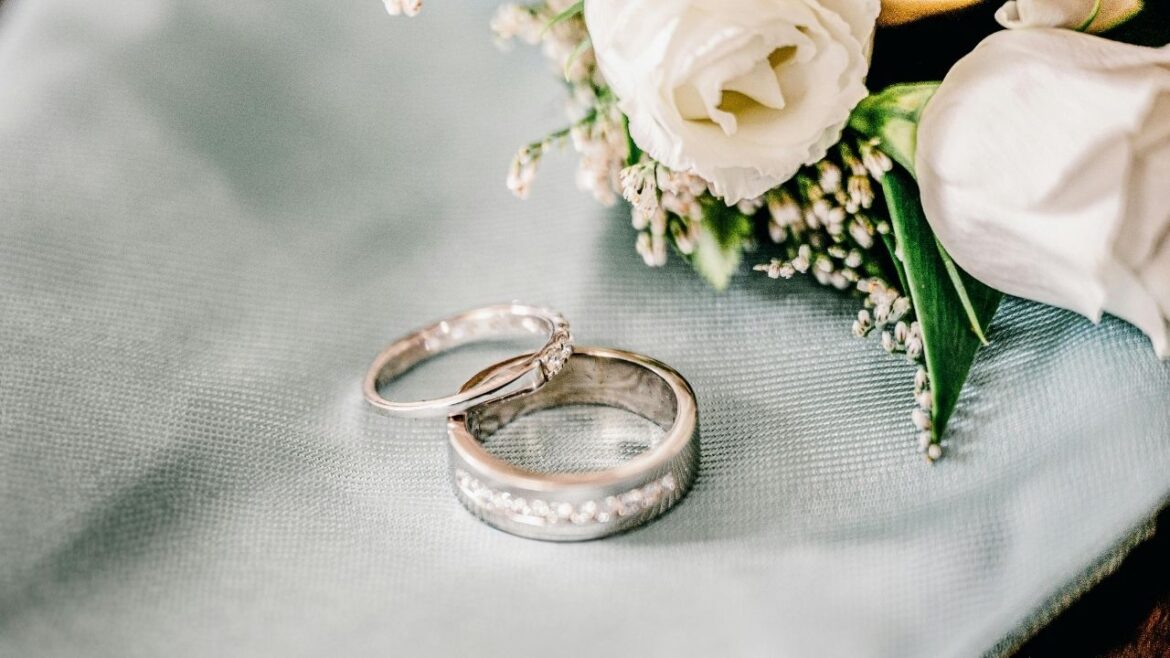 Ile trwa organizacja ślubu w Polsce? Realny harmonogram przygotowań